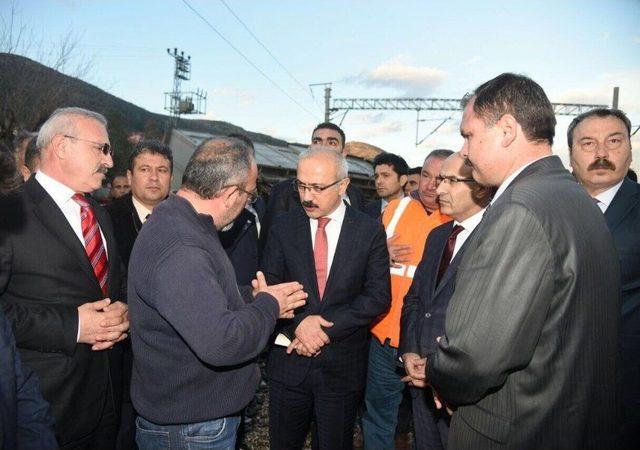 Bakan Elvan, Kaza Yerinde İnceleme Yaptı