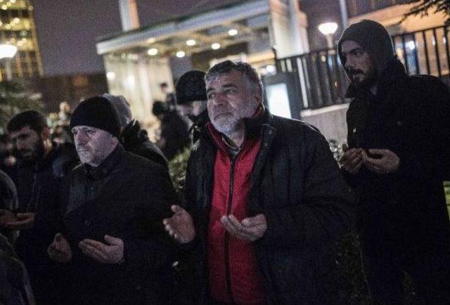 İsrail Konsolosluğu Önünde Ezan Protestosu