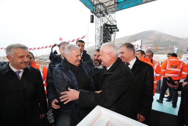 (özel Haber) Başbakan Yıldırım Benzeriyle Buluştu