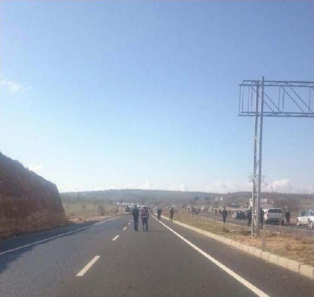 Mardin- Diyarbakır Yolunda Pkk'dan Bombalı Tuzak; 2 Şehit - Fotoğraflar