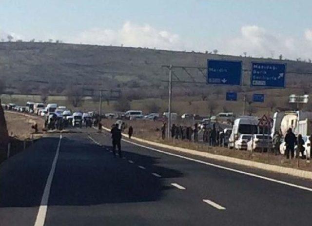 Mardin- Diyarbakır Yolunda Pkk'dan Bombalı Tuzak; 2 Şehit - Fotoğraflar