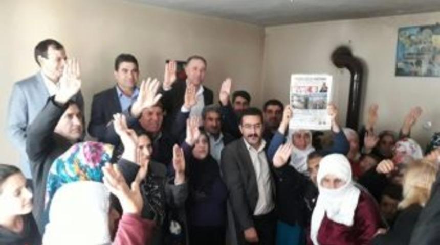 Ak Parti Bağlar İl&ccedil;e Başkanlığı Referandum &Ccedil;alışmalarını S&uuml;rd&uuml;r&uuml;yor