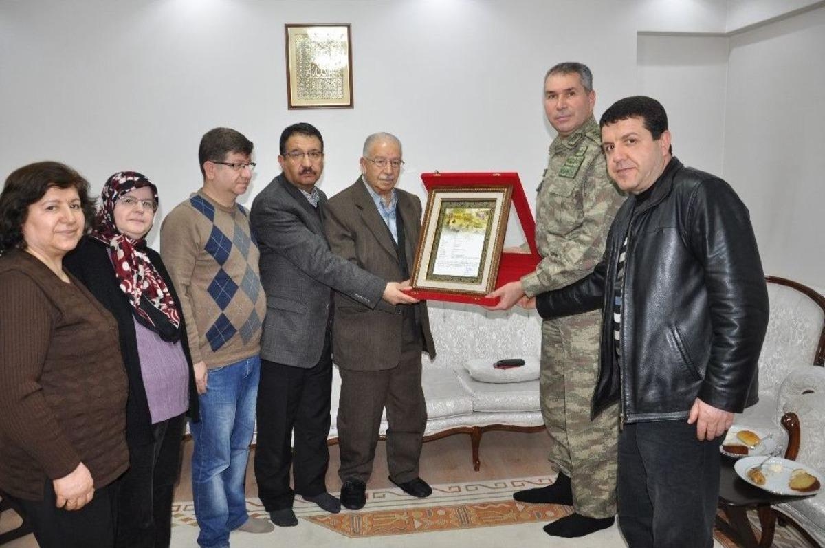 74 Yıl &Ouml;nce Şehit Oldu, Şehadet Belgesi Ailesine Bug&uuml;n Teslim Edildi