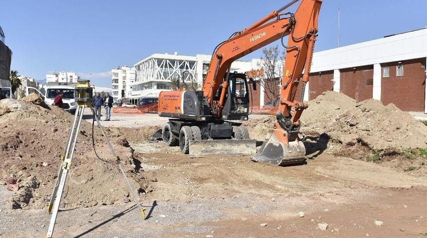 Muratpaşa Gen&ccedil;lik Merkezi&rsquo;nin Temeli Atıldı