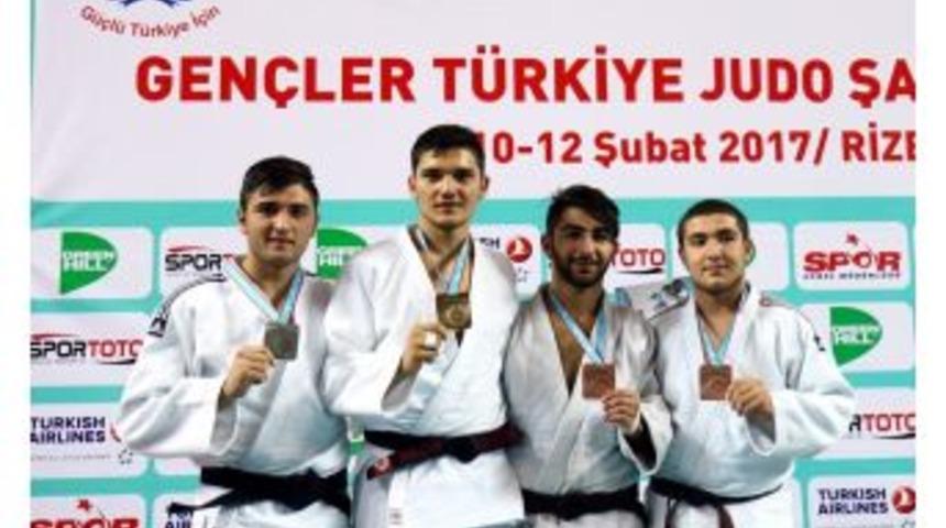 Gen&ccedil; Judocular Milli Takım Yolunda