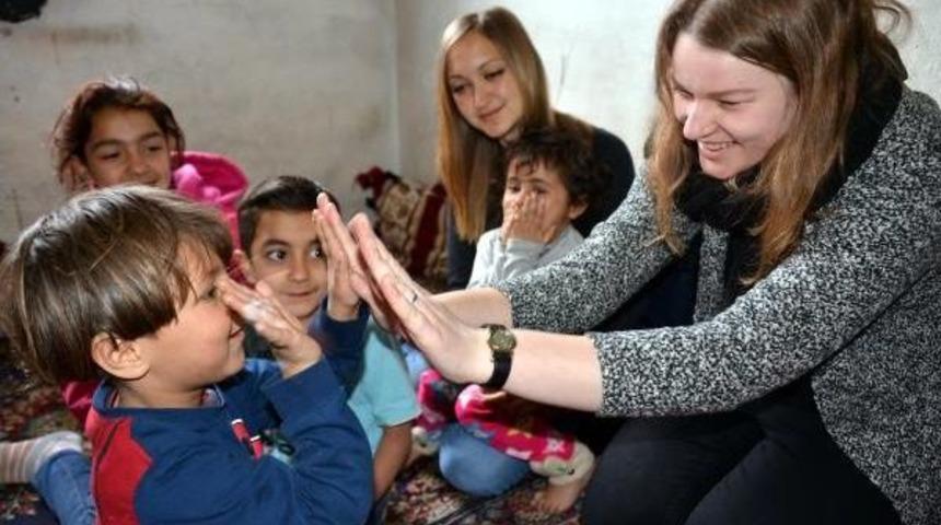 Litvanya Ve İspanya'dan Gelip Erzurum'un Meleği Oldular