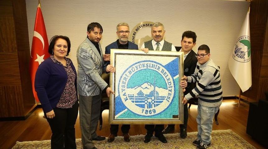 Başkan &Ccedil;elik, Hacı Mustafa Postaağası İş Okulu &Ouml;ğrencilerini Kabul Etti