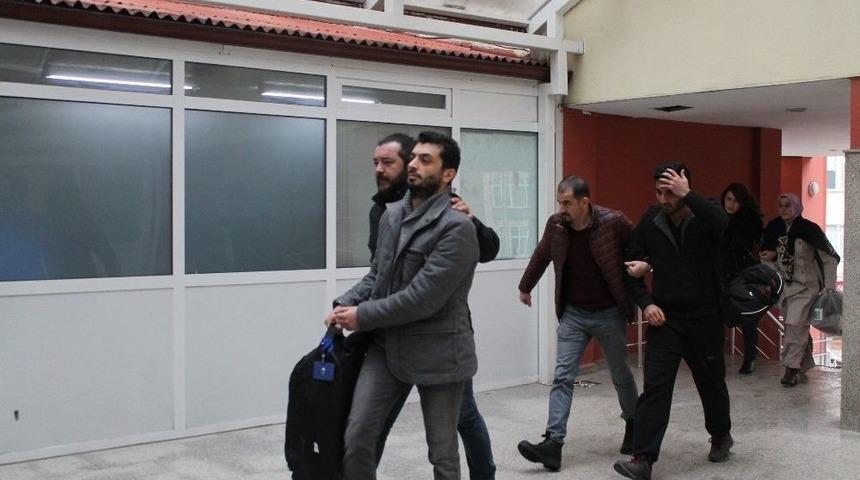 Kocaeli&rsquo;de Fet&ouml;&rsquo;den 3 Kişi Tutuklandı