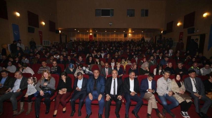 Bersisa Adlı Tiyatro Yoğun İlgi G&ouml;rd&uuml;