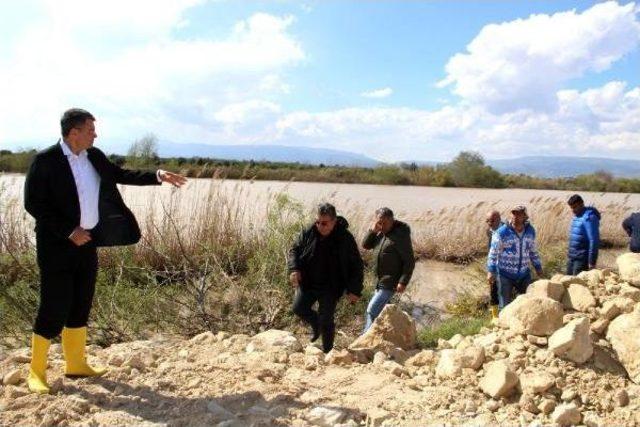 Silifke'de 109 Dönüm Tarım Arazisi Sular Altında Kaldı