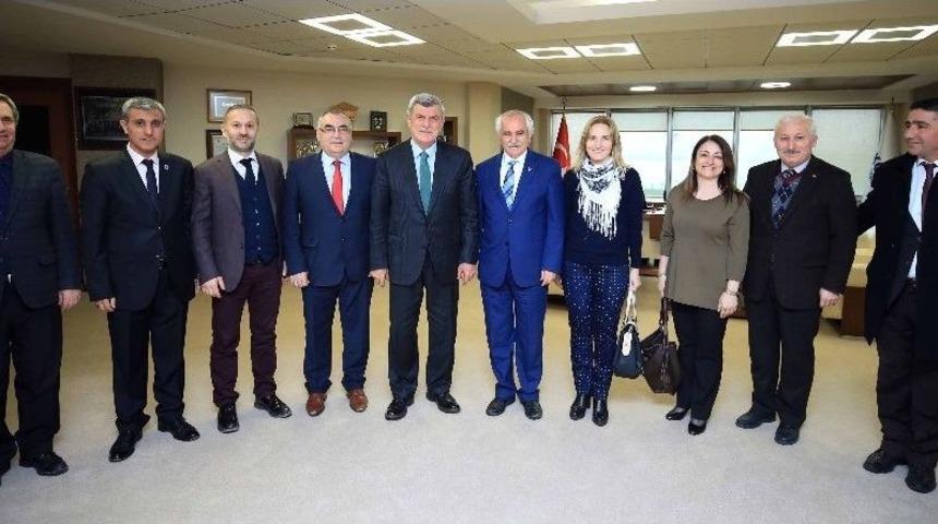 Başkan Karaosmanoğlu, Cem Vakfını Konuk Etti