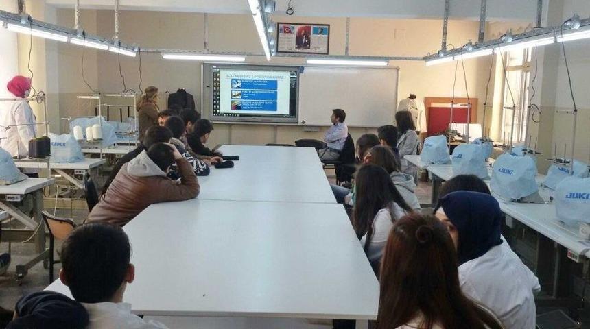 Ga&uuml;n &Ouml;ğretim G&ouml;revlileri Lise &Ouml;ğrencilerine &Uuml;niversiteyi Tanıttı