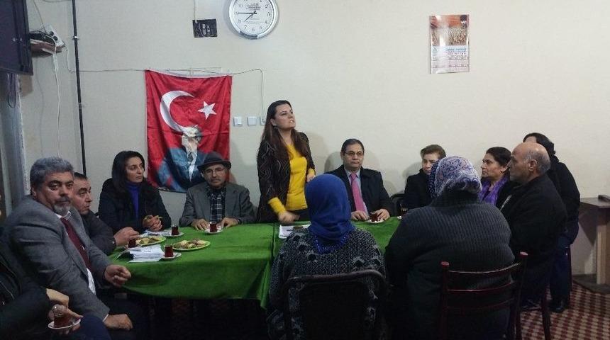 Milletvekili H&uuml;rriyet, &lsquo;hayır&rsquo; Kampanyası İ&ccedil;in Mahalle Turunda