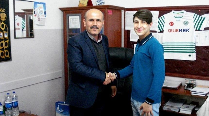 Kur&rsquo;an&rsquo;ın Gen&ccedil; Muhafızları Yarıştı