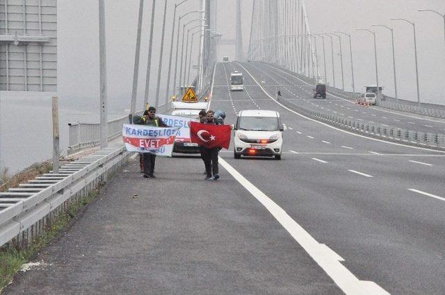 Kardeşliğe ’evet’ İçin Osmangazi Köprüsünden Yürüyerek Geçtiler