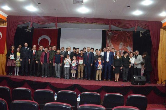 Öğrencilerden Mehmet Akif Ersoy Anısına Özel Program