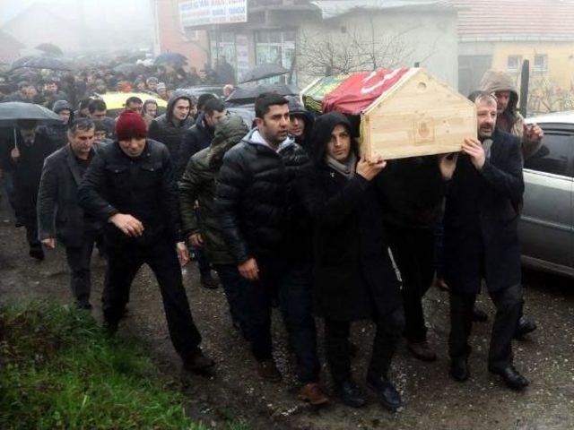 Eski Milli Güreşçi Nadir Uzunoğlu Toprağa Verildi