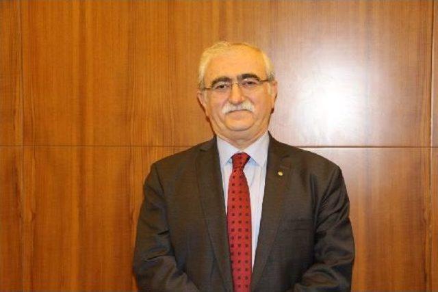 Prof. Dr. Budak: Mesleğin Temelinde Merhamet, Özveri, Şefkat, Insan Sevgisi Yatıyor