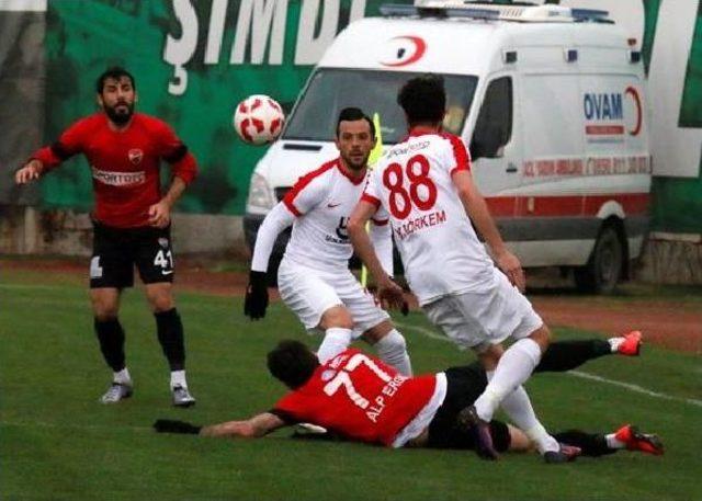 Kocaeli Birlikspor-Pendikspor: 2-2