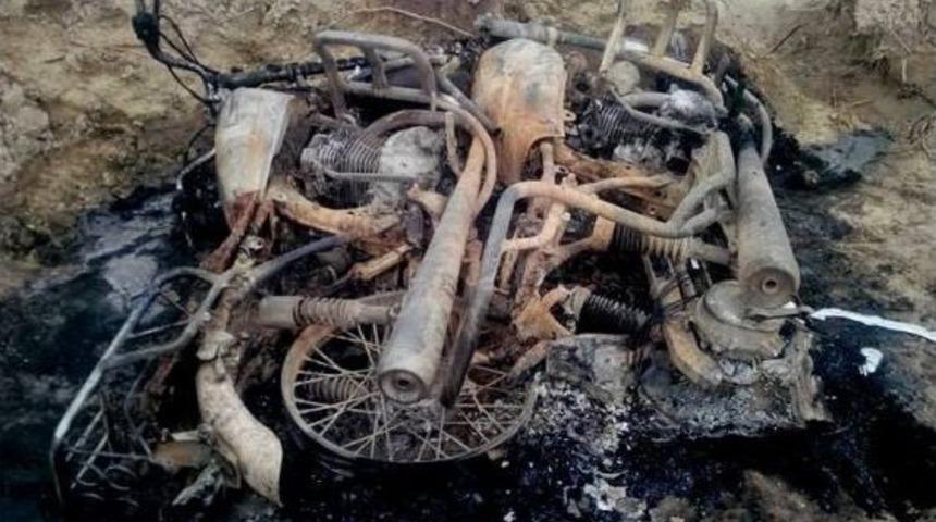 Sarıg&ouml;l&rsquo;de &Ccedil;alınan İki Motosiklet Yakılmış Halde Bulundu