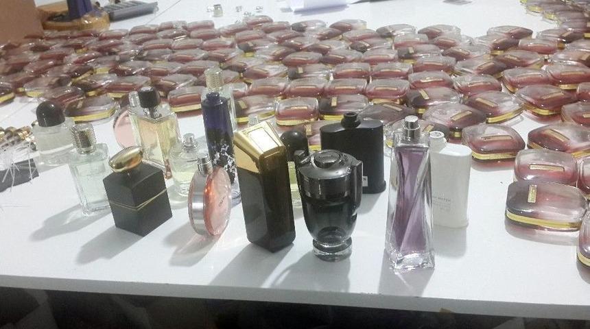 Bağcılarda Sahte Parf&uuml;m Operasyonu