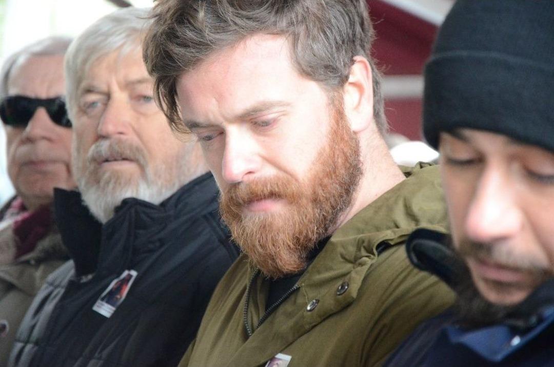 &Uuml;nl&uuml; Oyuncu Engin &Ouml;zt&uuml;rk&rsquo;&uuml;n Ablası Berrin &Ouml;zt&uuml;rk Son Yolculuğuna Uğurlandı