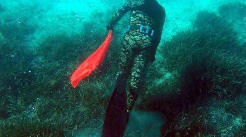 Akyarlar'da Deniz Dibi Temizliği