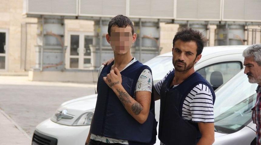 Parkta Otururken T&uuml;fekle Vurulan Gencin &Ouml;ld&uuml;r&uuml;lme Davası