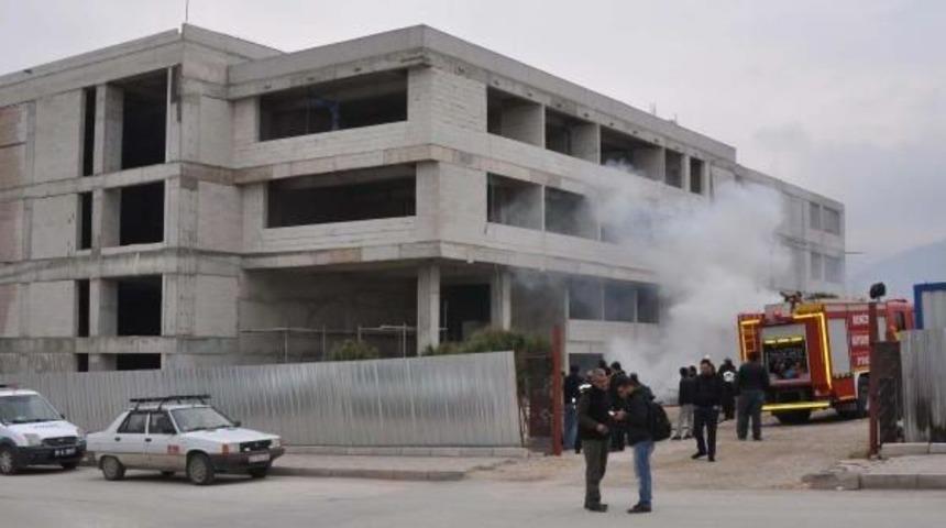 Taşeron Işçilerin Ücret Eylemi