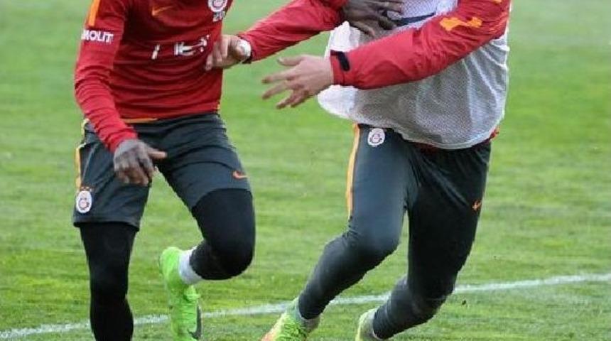 Podolski Ve Carole Takımla &Ccedil;alıştı