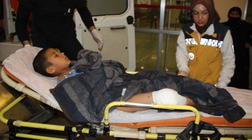 D&uuml;ğ&uuml;nde Maganda Kurşunu 7 Yaşındaki &Ccedil;ocuğu Yaraladı