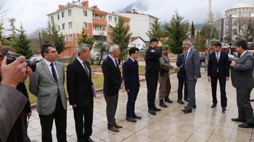 Vali Kılıç Kargı’yı Ziyaret Etti