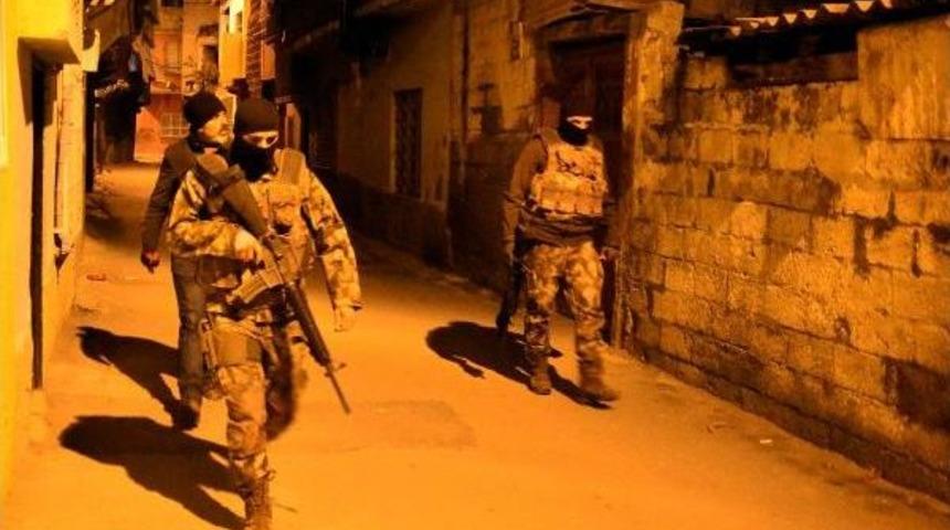 Adana'da Hava Destekli Pkk Operasyonu: 36 G&ouml;zaltı