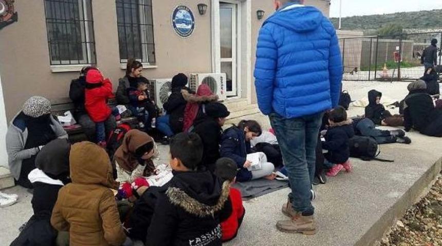 &Ccedil;eşme'de 8 Insan Ka&ccedil;ak&ccedil;ısı Tutuklandı