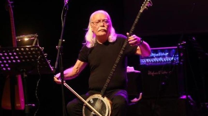 Moğollar Konserinin Geliri Sokak Hayvanlarına