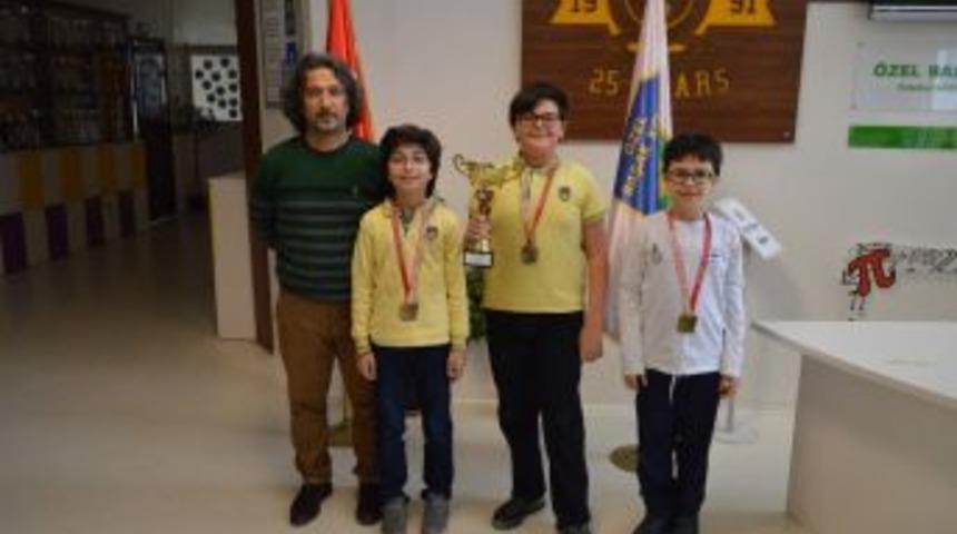 Aydın &Ouml;zel Başak Koleji 6.kez Şampiyon Oldu