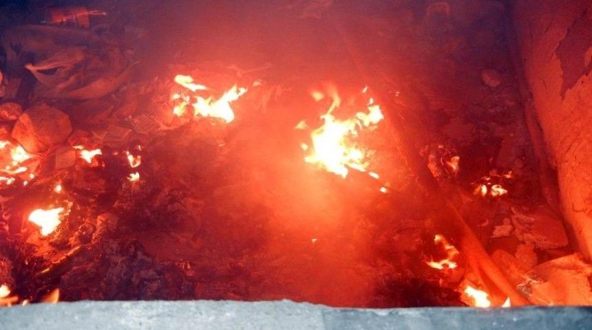 Metruk Evde Korkutan Yangın