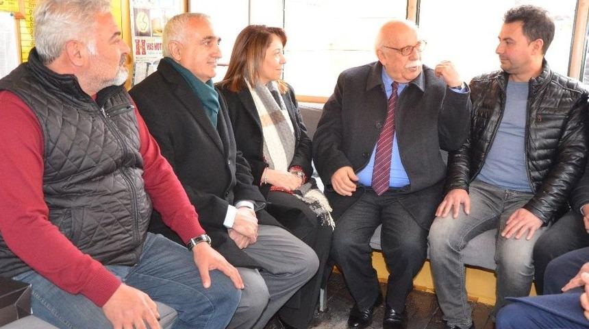 Bakan Avcı Taksi Durağını Ziyaret Etti