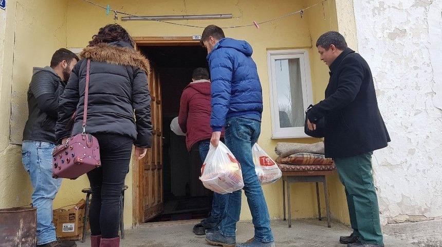 Yıldızeli&rsquo;nde İhtiya&ccedil; Sahibi Ailelere Gıda Yardımı
