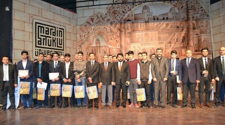 Mardin’de ‘hafızlık Ve Ezanı Güzel Okuma’ Yarışması Yapıldı