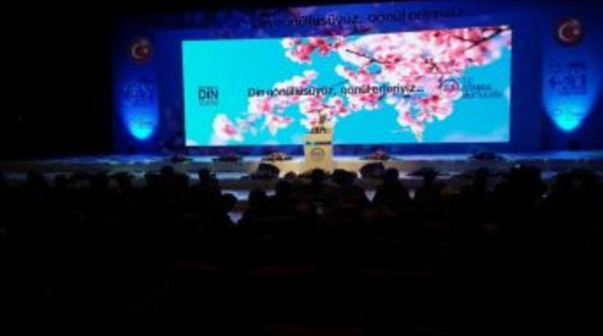 Diyanet İşleri Başkanı G&ouml;rmez: &ldquo;topluma İnsan Yetiştirin, Taraftar Toplamayın&rdquo;