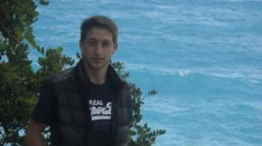 &Uuml;niversite &Ouml;ğrencisi Evinde &Ouml;l&uuml; Bulundu