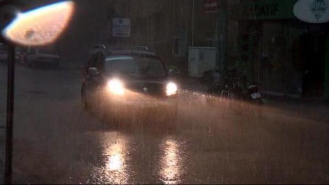 5 Dakikalık Yağmur Cizre de Etkili Oldu 1