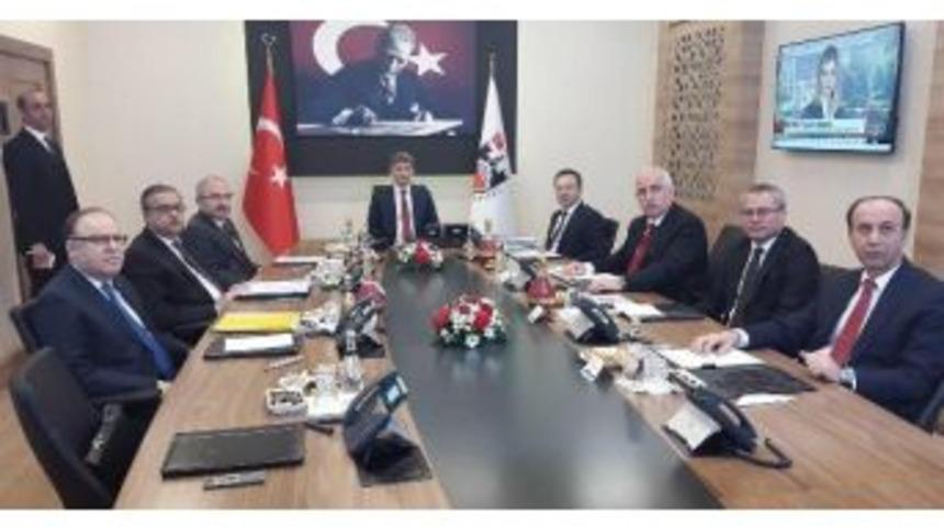 Diyarbakır'da 7 Ilin Valisi Ile Güvenlik Toplantısı