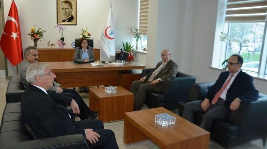 Başkan Albayrak&rsquo;ın Hastane Ziyaretleri