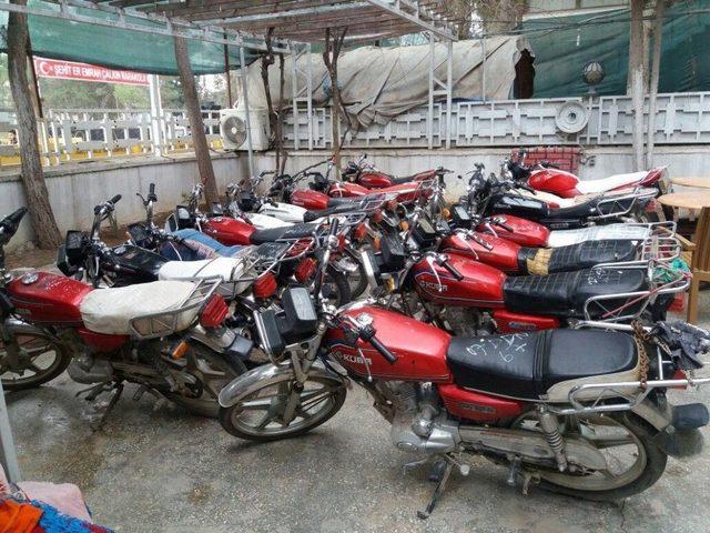 Şanlıurfa’da 80 Çalıntı Motosiklet Ele Geçirildi