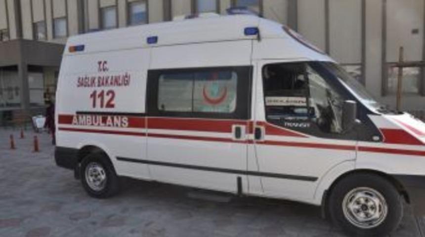 Otomobilin &Ccedil;arptığı &Ccedil;ocuk Yaralandı