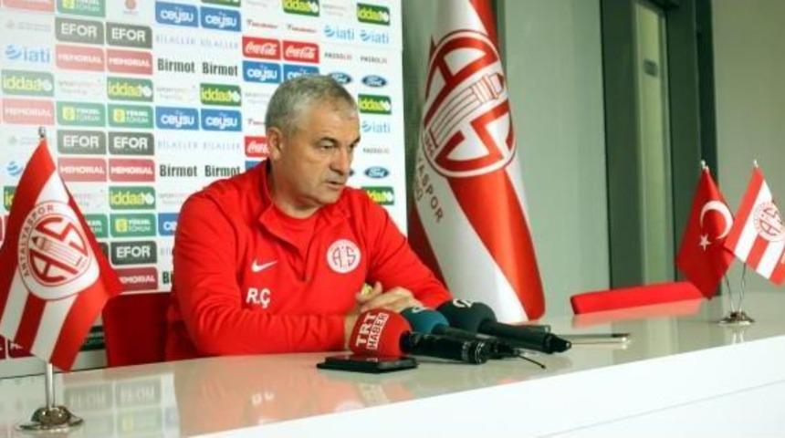 &Ccedil;alımbay: Beşiktaş'ın Olympiakos'la Oynaması Bizim I&ccedil;in Avantaj Değil