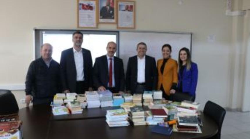 Van&rsquo;da &ldquo;bir Kitap Da Benden&rdquo; Kampanyası