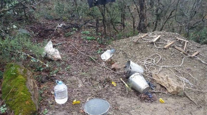 Ka&ccedil;ak Kazı Yapan 3 Şahıs Su&ccedil;&uuml;st&uuml; Yakalandı